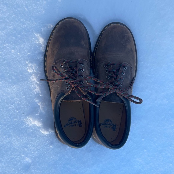 only worn once astounding condition brown - Picture 2 of 3